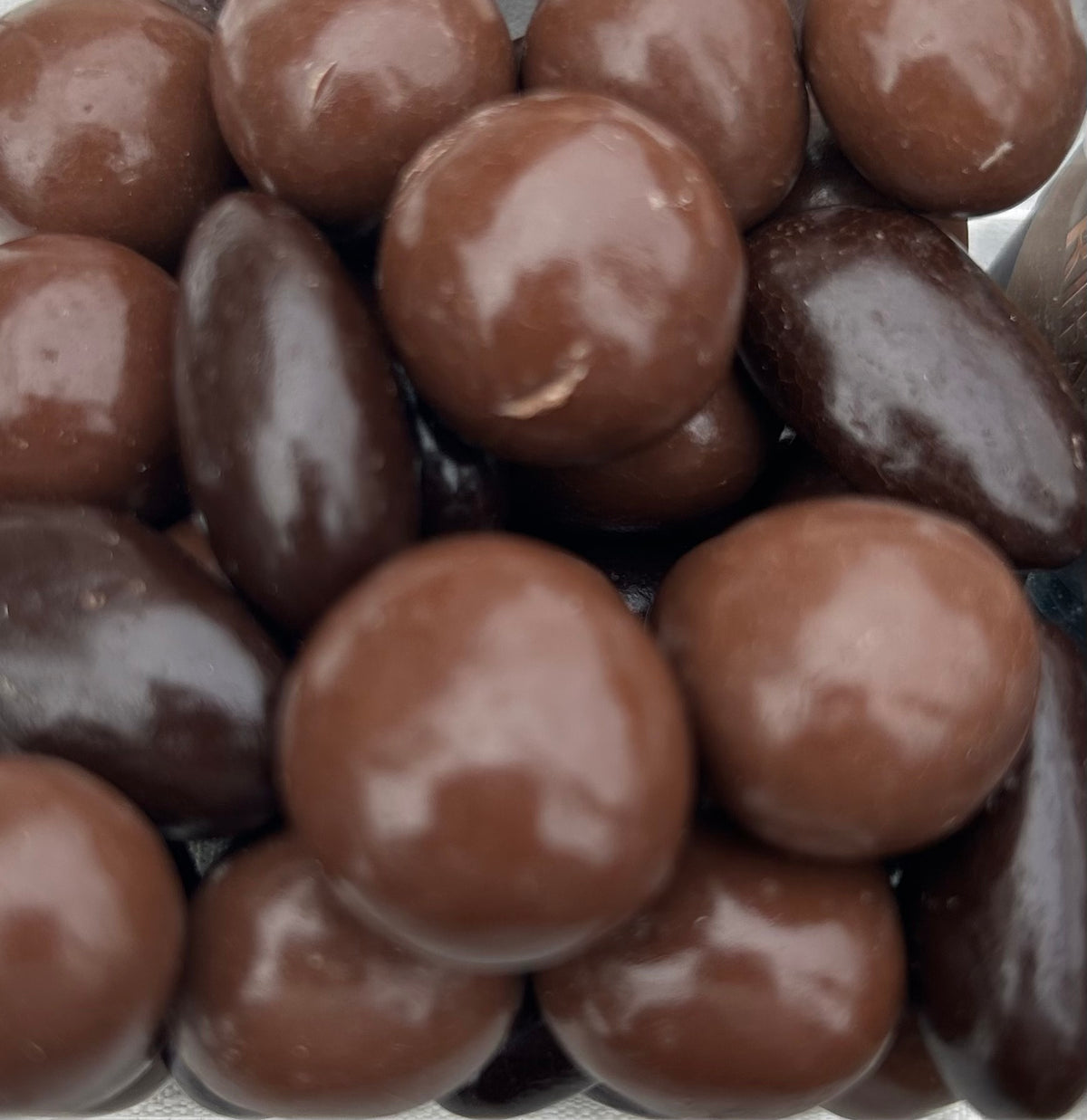Amandes Noisettes Libanaises Enrobées Chocolat Noir et Lait 48 pcs