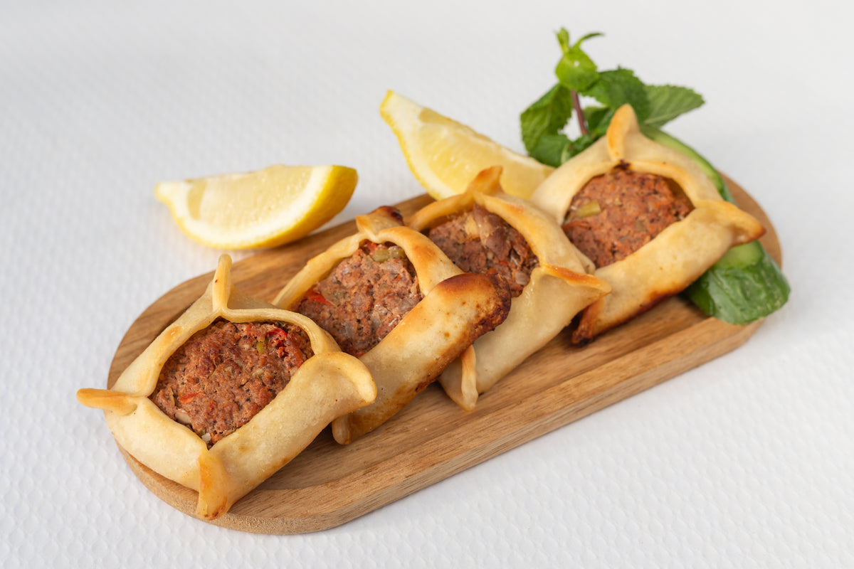 Lahem b 3Ajine Libanais Pâte Garnie de Viande Libanaise du Chef Jamal Bouchées 12 Pièces